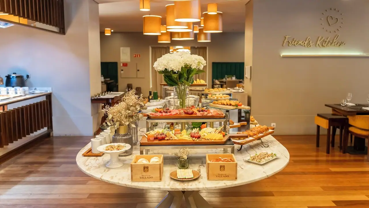 Holiday Inn Porto Gaia